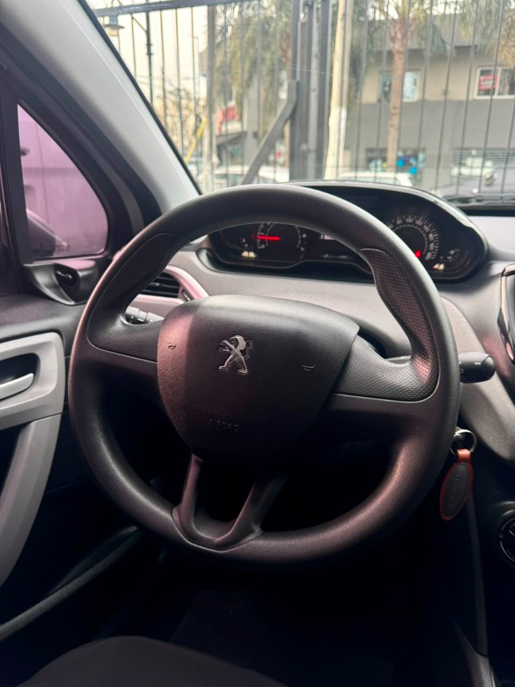 Peugeot 208 Active — foto 11